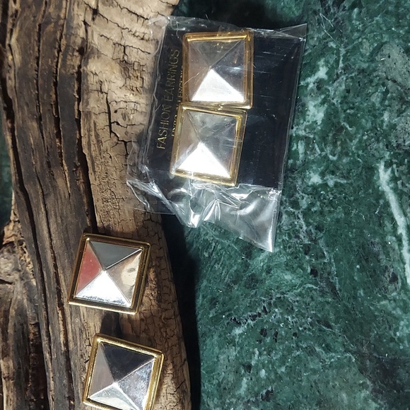 E1769 Vintage Chunky Silver Gold Square Diamond Earrings - Picture 9 of 11